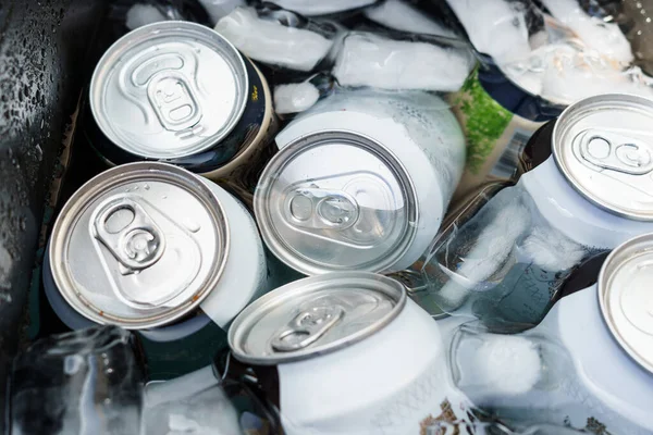 Aluminum Can Carbonated Soft Drink Container Ice — Stock Photo, Image