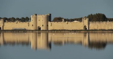 Aigues Mortes, Camargue 'de güçlendirilmiş şehir, Fransa' da Occitan.