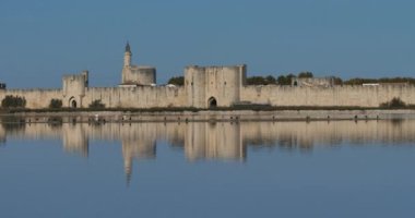 Aigues Mortes, Camargue 'de güçlendirilmiş şehir, Fransa' da Occitan.
