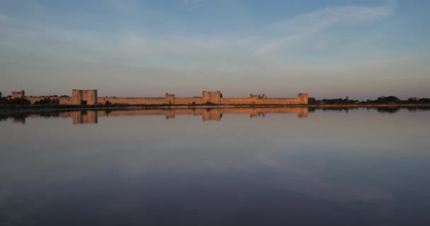 Aigues Mortes Cidade Fortificada Camargue Occitano França — Vídeo de Stock