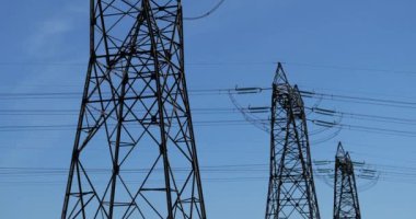 Elektrik hattı, Fransa 'da voltaj.