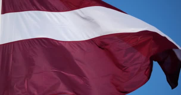Nemzeti Lett Zászló Integet Szélben — Stock videók