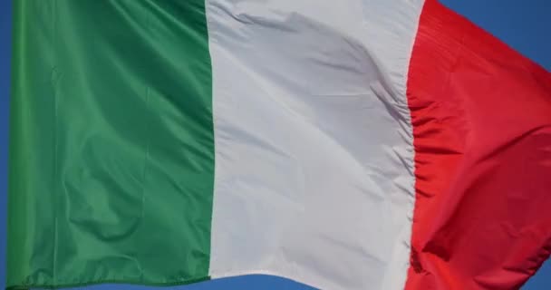 Bandeira Nacional Italiana Acenando Vento — Vídeo de Stock