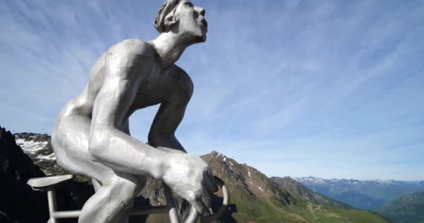 Paso Turmalet Estatua Octave Lapize Altos Pirineos Francia — Vídeos de Stock