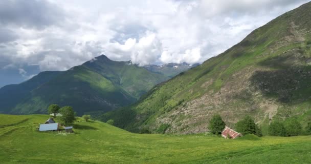 Valley Lyse Luz Saint Sauveur Hautes Pyrenees Γαλλία — Αρχείο Βίντεο