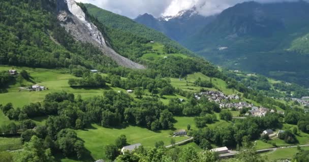 Valley Bastan Luz Saint Sauveur Departement Hautes Pyrenees Frankrijk — Stockvideo