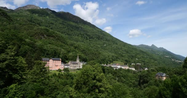 Saint Sauveur Luz Saint Sauveur Hautes Pyrenees Department Occitania França — Vídeo de Stock