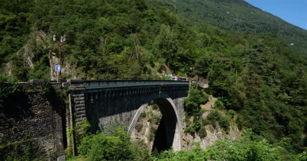 Bridge Napoleon Saint Sauveur Hautes Pyrenees Frankrike — Stockvideo