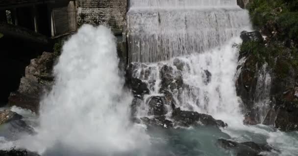 Vattenkraft Pragneres Hautes Pyrenees Frankrike — Stockvideo