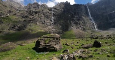 Gavarnie Şelalesi, Gavarnie Sirki, Hautes Pireneleri, Fransa