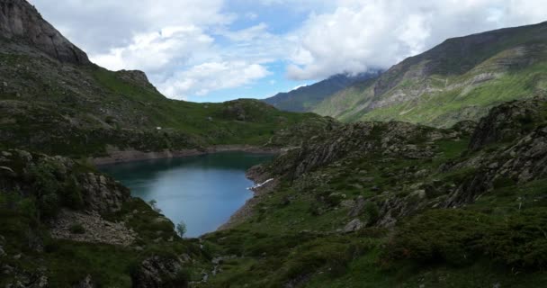Gloriettsjön Hautes Pyrenéerna Occitanien Frankrike — Stockvideo