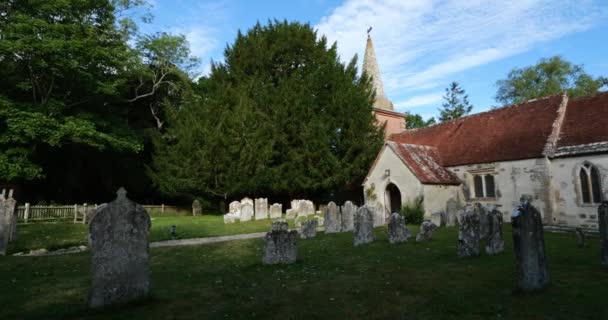 Военное Кладбище Церкви Святого Николая Брокенхёрст Хэмпшир Англия Великобритания — стоковое видео