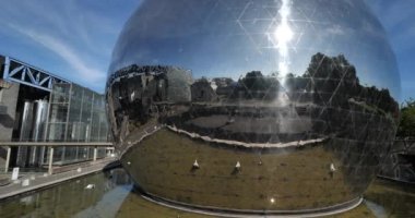The Geode and City of Science and Industry Park La Villette, Paris, Fransa