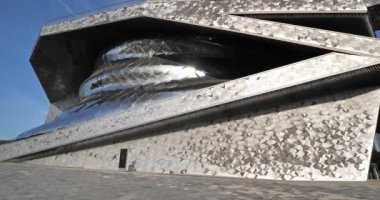 Jean Nouvel, Fransa 'dan Parisli Filarmoni