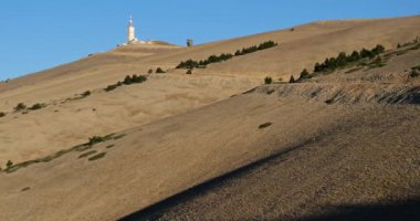 Güneyden Mont Ventoux Zirvesi, Vaucluse Bölümü, Provence, Fransa.