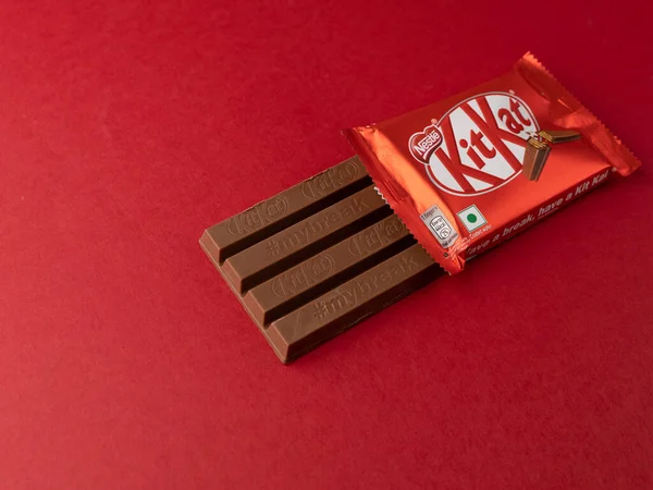 Assam India Agosto 2020 Kitkat Chocolate Bar Isolated Stock Image —  Fotos de Stock