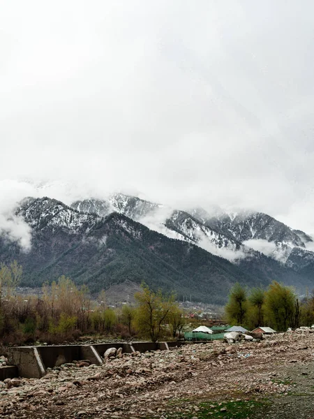 Nefes Kesen Manzara Kaşmir Dağlarının Görüntüsü — Stok fotoğraf