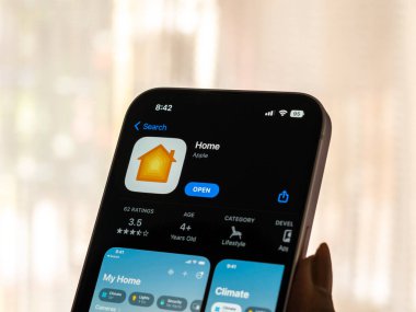 Batı Bangal, Hindistan - 20 Şubat 2023: Telefon ekranında Apple HomeKit.