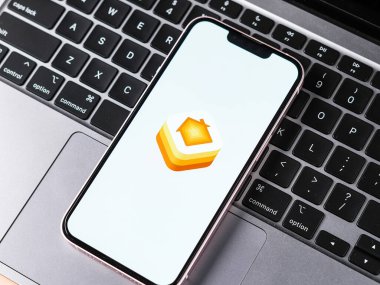 Batı Bangal, Hindistan - 20 Şubat 2023: Telefon ekranında Apple HomeKit.