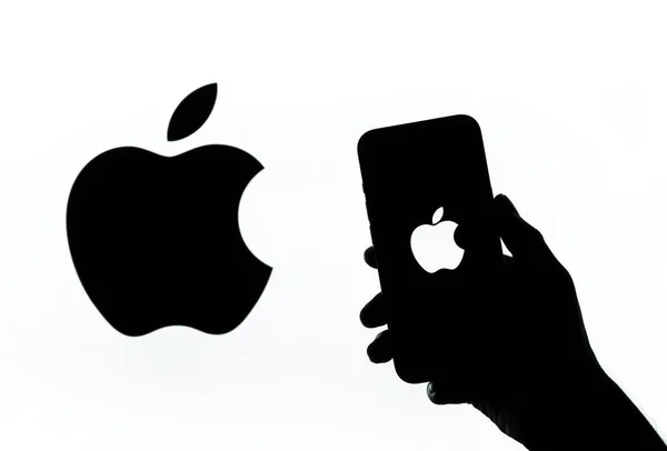 West Bangal India April 2022 Apple Logo Phone Screen Stock — 图库照片
