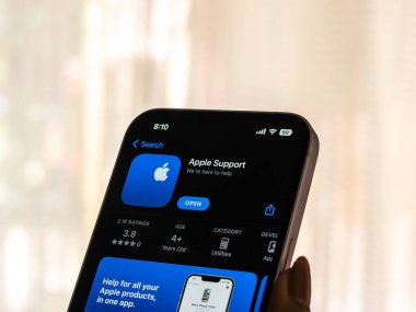 Batı Bangal, Hindistan - 20 Şubat 2023: Telefon ekranındaki Apple destek uygulaması.