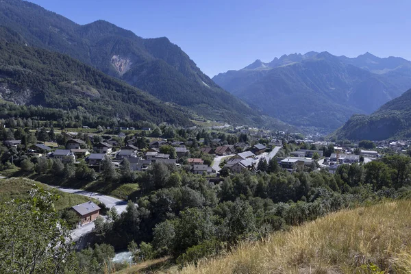 Άποψη Θέα Προς Modane Στην Κοιλάδα Maurienne Στην Περιοχή Auvergne — Φωτογραφία Αρχείου