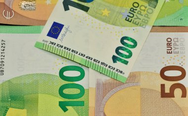 Çeşitli ülkelerin banknotlarının görüntüleri. Avro fotoğrafları.