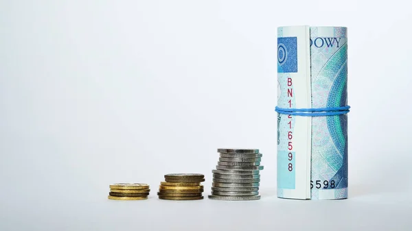 Detailní Záběr Zlotých Bankovek Mincí Bílém Pozadí Polská Měna Koncept — Stock fotografie