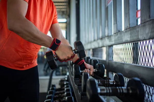 Young Man Working Out Dumbbells Gym — Stock Photo, Image