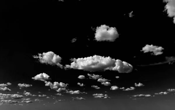 Prawdziwe Chmury Niebo Res Tekstury Projektowania Retuszu Abstrakcyjne Zdjęcie Tekstury — Zdjęcie stockowe