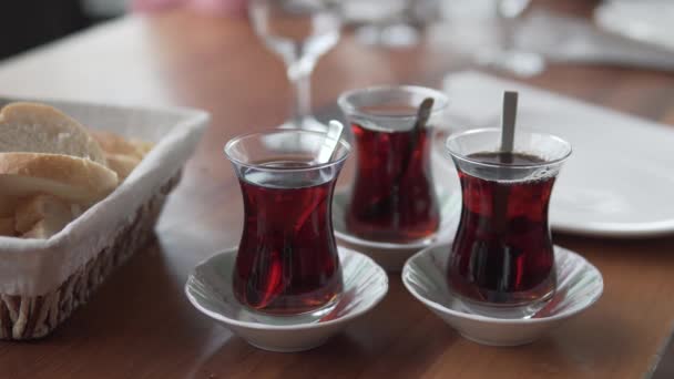 Steam Hot Turkish Tea Hot Tea Glass Cups — Vídeo de stock