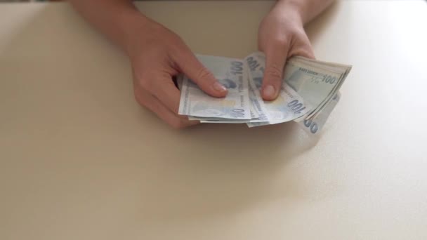 Close Womens Hands Counting Wad Money 100 Turkish Lira Bill — стоковое видео