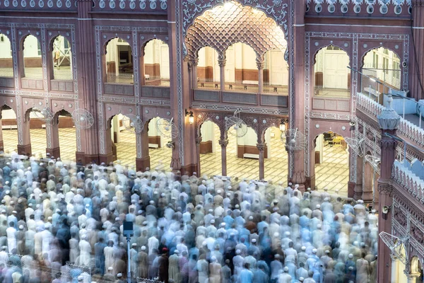 People Standing Rows Prayer Sunehri Masjid Peshawar Pakistan — Stock Photo, Image