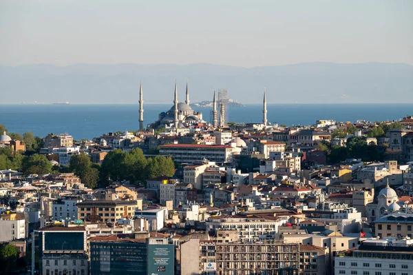 苏丹艾哈迈德清真寺也被称为蓝色清真寺 1616年是在土耳其伊斯坦布尔 — 图库照片