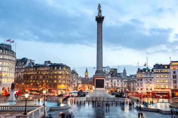 Trafalgar Square Est Une Attraction Touristique Dans Centre Londres Angleterre — Photo