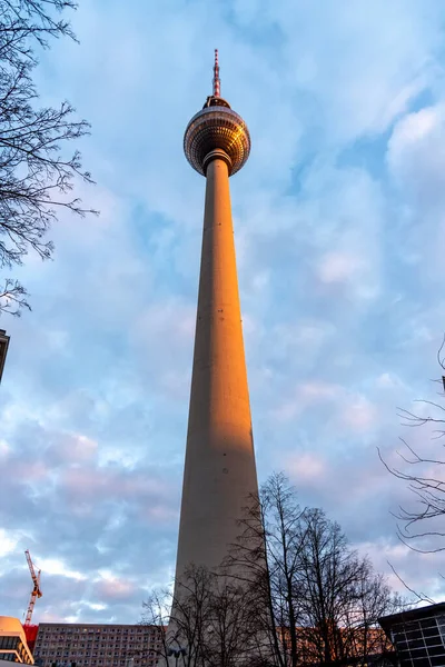 ベルリンドイツ 2017年3月12日 ベルリンドイツのアレクサンダー広場のテレビ塔 — ストック写真