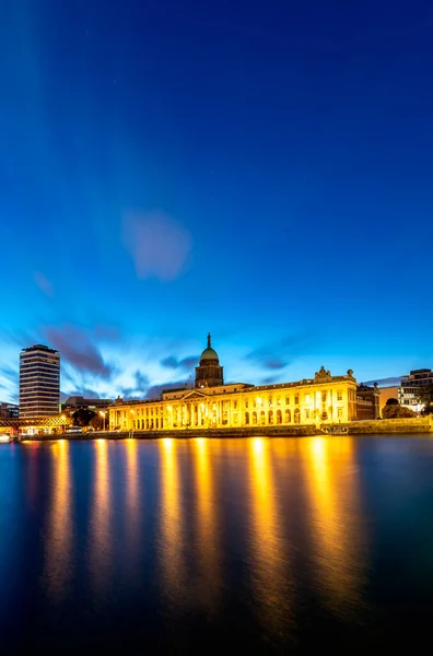 Gyönyörű Éjszakai Kilátás Custom House Dublin — Stock Fotó