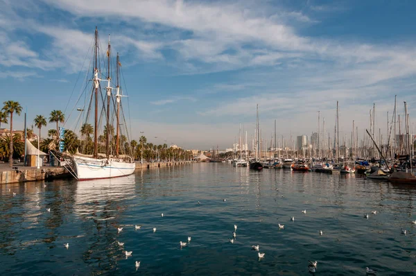 巴塞罗那港美丽的景色 — 图库照片