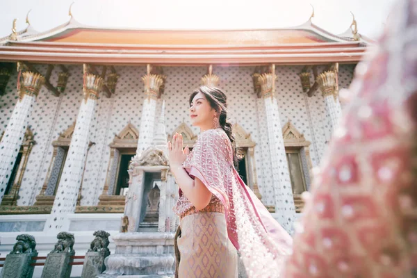 Beautiful Asian Girl Thai Traditional Costume Temple — 스톡 사진