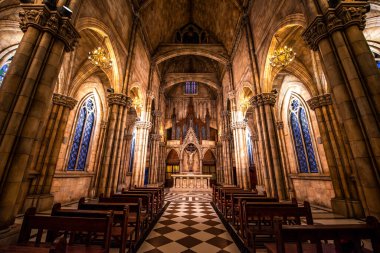 Ba Na Hill, Danang, Vietnam SEP 12, 2021 - Tepedeki Ba Na Hill Fransız Köyü. Vietnam 'ın merkezindeki ünlü turnuva merkezi..