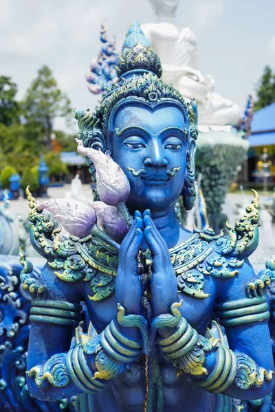 Świątynia Rong Sua Ten Lub Błękitna Świątynia Prowincji Chiang Rai — Zdjęcie stockowe