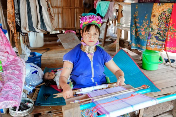 Chiang Rai Tailandia Junio 2023 Mujer Aldea Cuello Largo Tribu — Foto de Stock