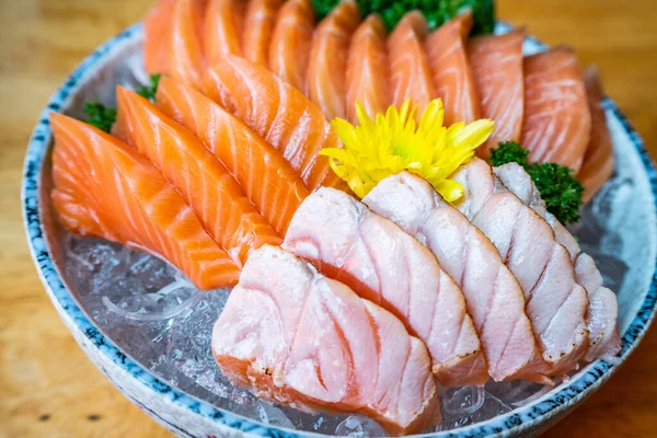 Лосось Сашими Суши Японском Ресторане Японская Кухня — стоковое фото
