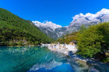 Blue Moon Valley Jade Dragon kar dağ, Lijiang, Yunnan Çin