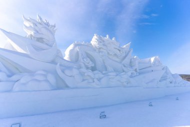 Harbin Uluslararası Buz ve Kar Heykeli Festivali, Çin 'in Harbin kentinde her yıl düzenlenen bir kış festivali. Dünyanın en büyük buz ve kar festivali..