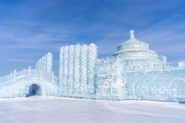 Harbin Uluslararası Buz ve Kar Heykeli Festivali, Çin 'in Harbin kentinde her yıl düzenlenen bir kış festivali. Dünyanın en büyük buz ve kar festivali..