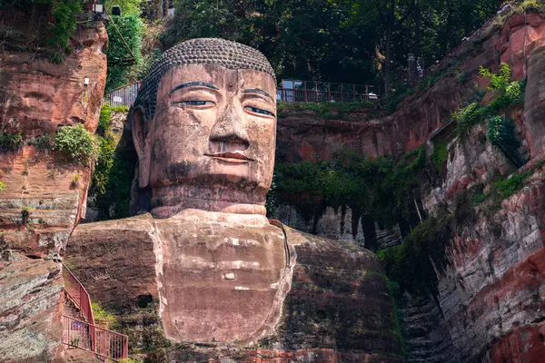 stock image The Giant Leshan Buddha, in the southern part of Sichuan, China, near the city of Leshan, is the biggest and tallest stone Buddha statue in the world