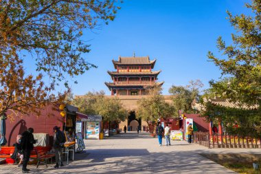 GANSU, ÇİN - 20, 2024-Jiayuguan Ming Hanedanı 'nın batı ucunda, Çin' in Gansu şehrindeki ipek yol