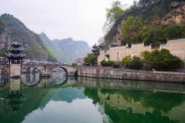 Zhenyuan, Guizhou, Çin-APR 07, 2025 - Zhengyuan antik kenti Guizhou 'nun doğusunda yer almaktadır..