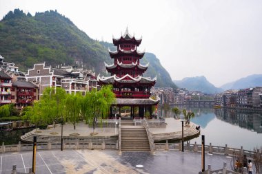 Zhenyuan, Guizhou, Çin-APR 07, 2025 - Zhengyuan antik kenti Guizhou 'nun doğusunda yer almaktadır..